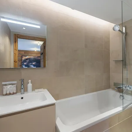 Coquet à - 3 Pers, Proche Télécabine Avec Espace Bien-être - Fr-1-569-80 Appartement