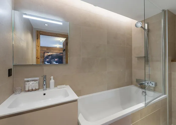 Coquet à - 3 Pers, Proche Télécabine Avec Espace Bien-être - Fr-1-569-80 Appartement